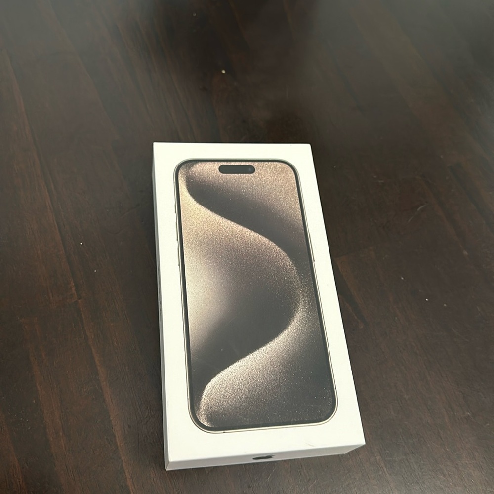 Semi new iPhone 15 pro case in very good condition